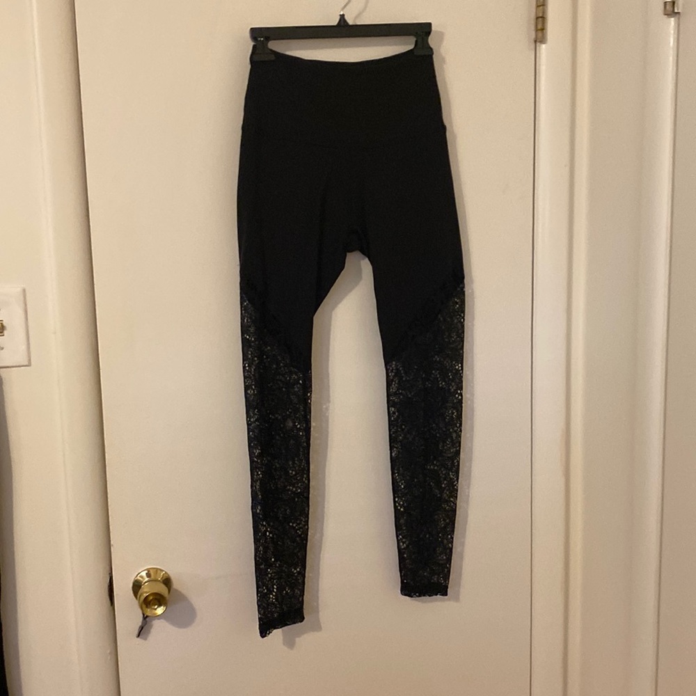 Beyond Yoga Lace Leggings